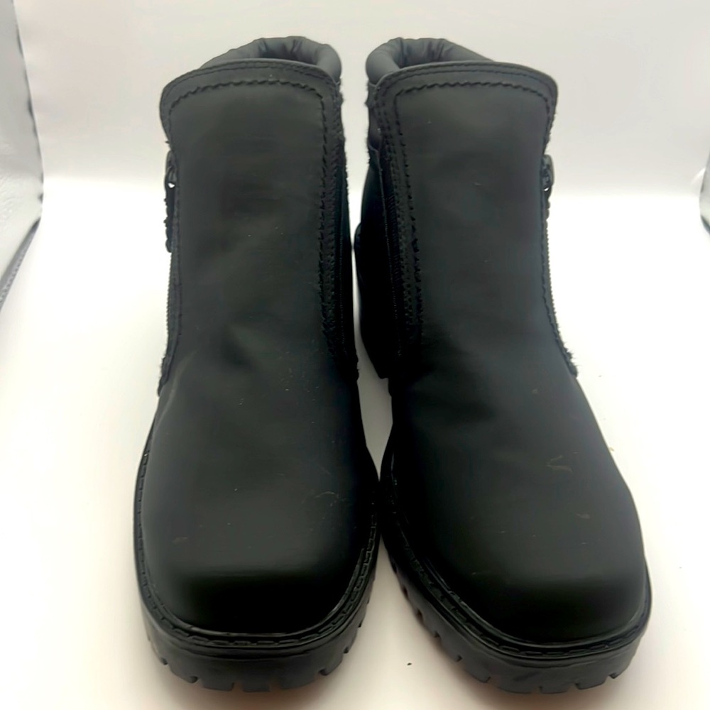 Women's Totes Julie Black Rain Snow Nylon Bootie Boots SZ 6